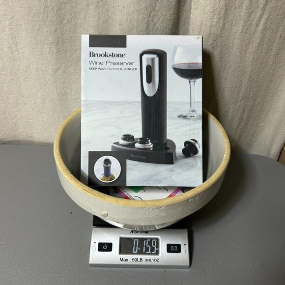 Brookstone Wine Preserver With 3 Wine Stoppers With Date Indicator Rings & Stand - Picture 10 of 10